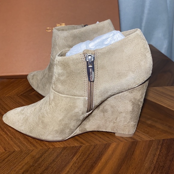 COACH Oakdale Bootie in Slate, Leather Pointed Ankle Booties Shoes. Size: 5.5 - Picture 12 of 14